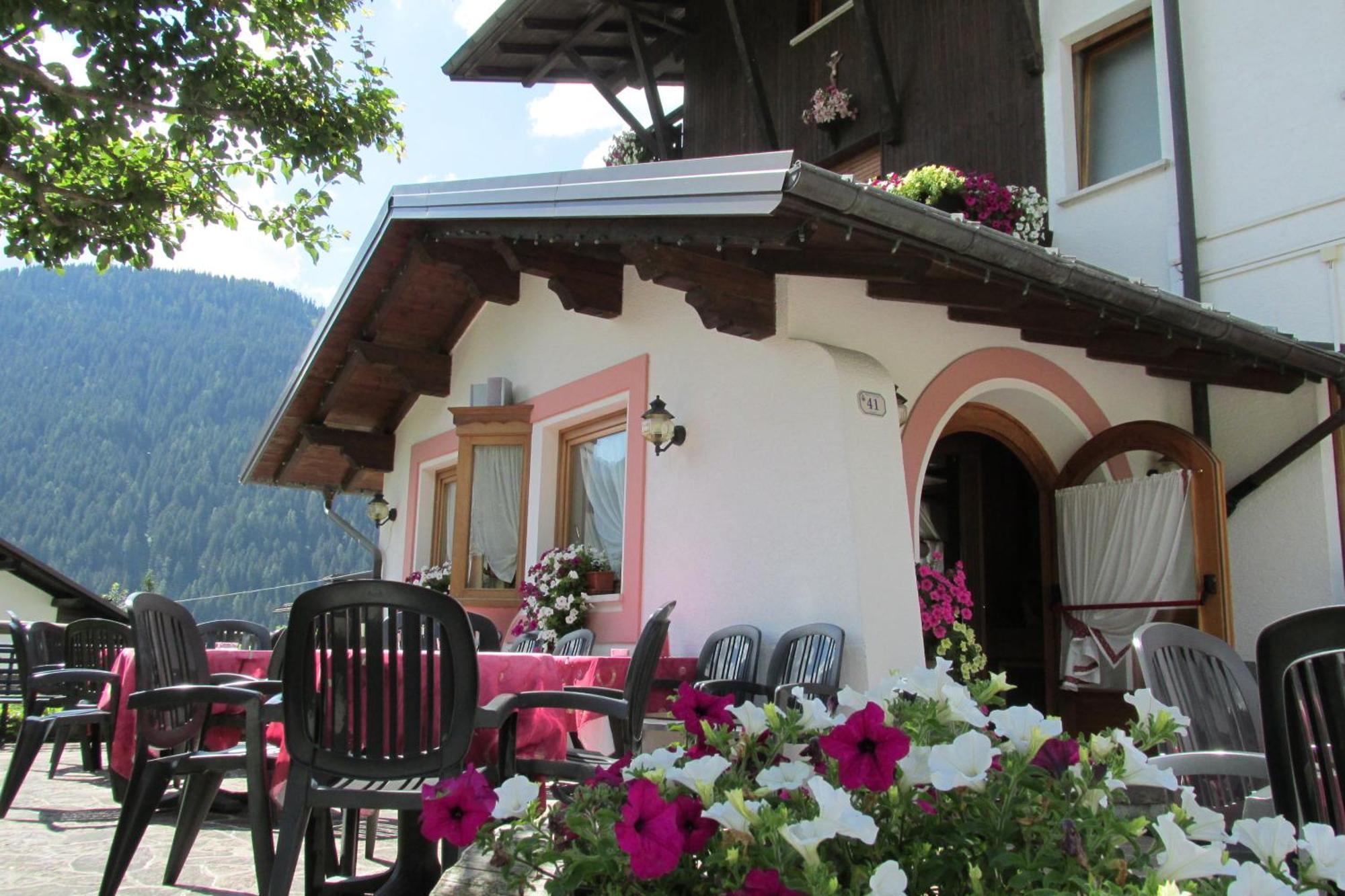 Hotel Garni Miramonti Falcade Exterior foto