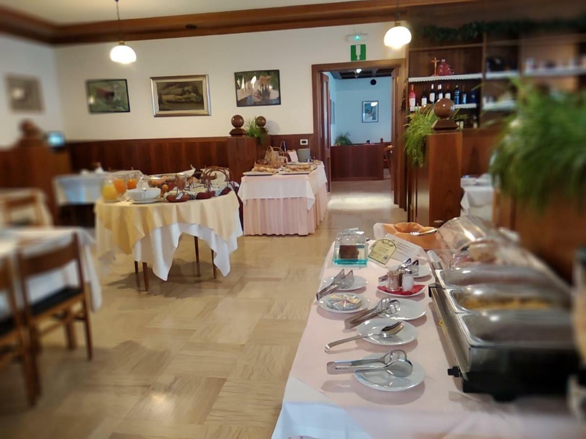 Hotel Garni Miramonti Falcade Exterior foto